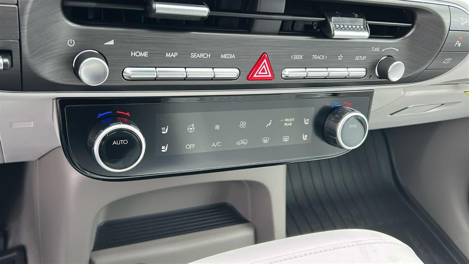 New 2026 Creamy White Pearl Hyundai SEL Premium AWD image 44