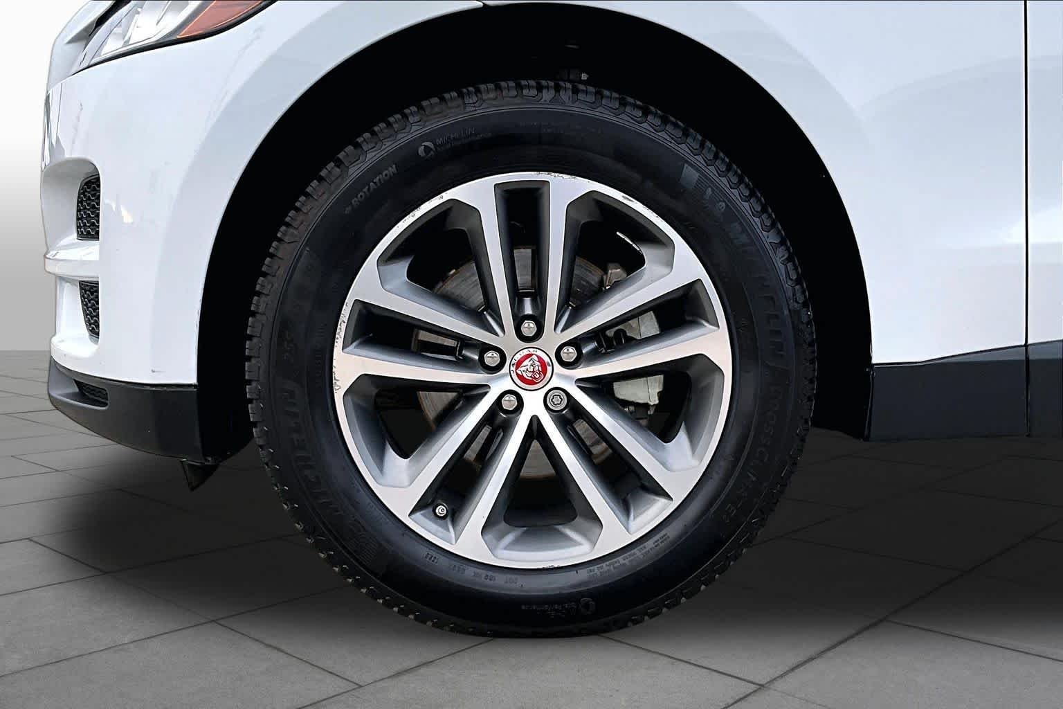 Used 2020 Yulong White Metallic Jaguar 25t Premium image 11