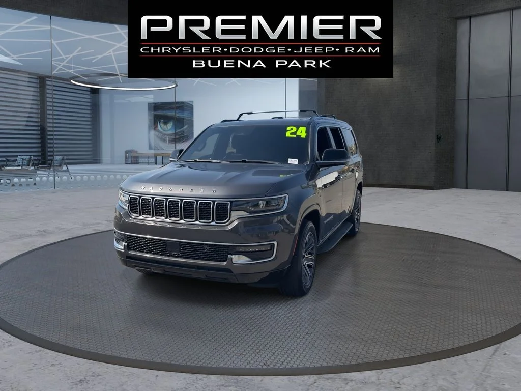 Used 2024 Gray Jeep Base image 3