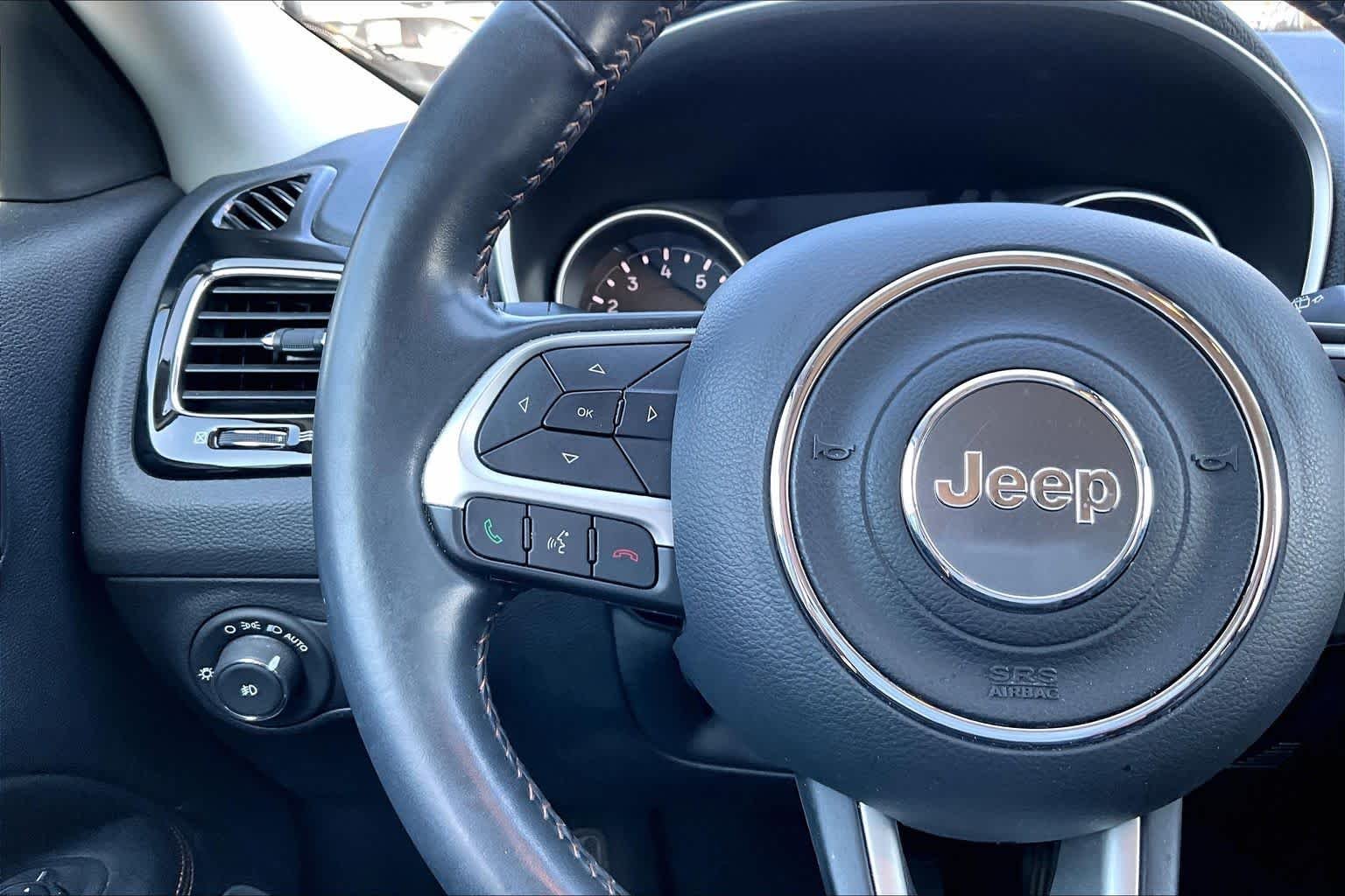 Used 2019 White Clearcoat Jeep Limited image 20