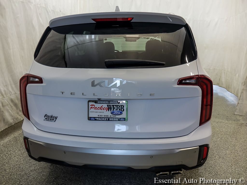 Certified Used 2023 White Pearl Kia S image 6