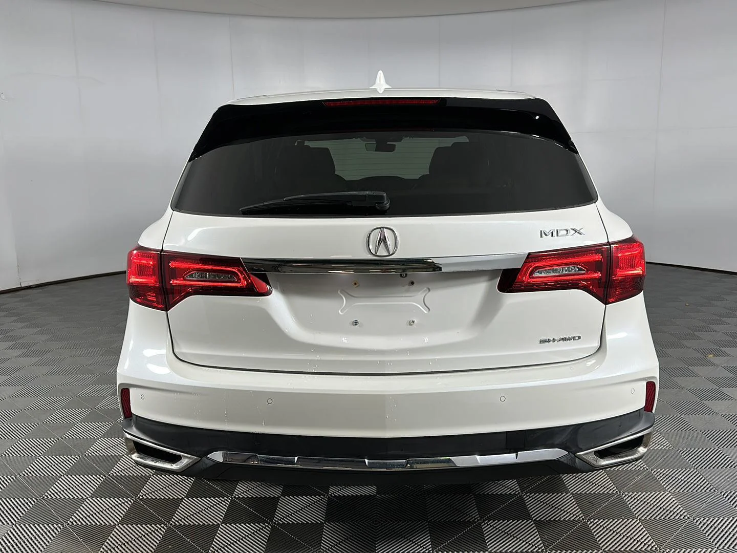 Used 2020 Platinum White Pearl Acura SH-AWD w/Tech image 22