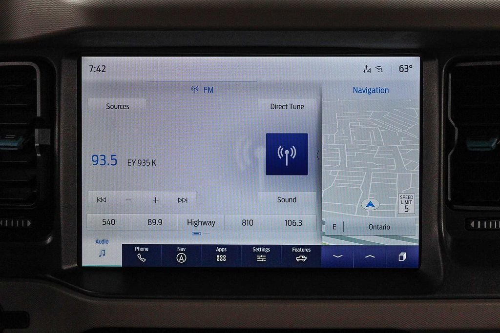 Used 2024 Gray Ford Wildtrak image 15