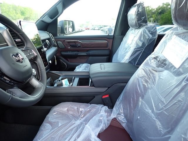 New 2026 Diamond Black Crystal Pearl-Coat Exterior Paint RAM Limited image 12