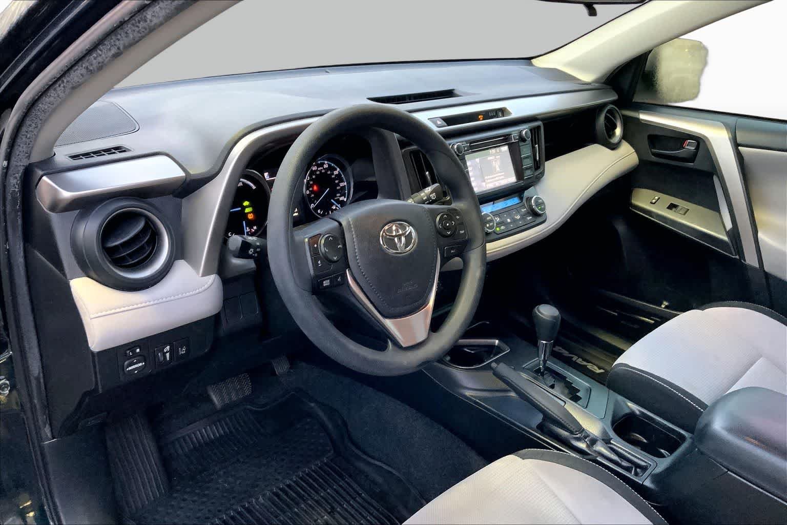 Used 2018 Galactic Aqua Mica Toyota Hybrid LE image 24
