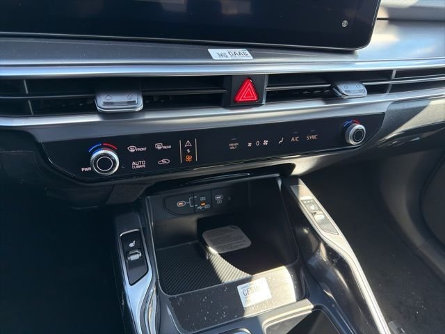 New 2026 Volcanic Sand Kia EX AWD image 19