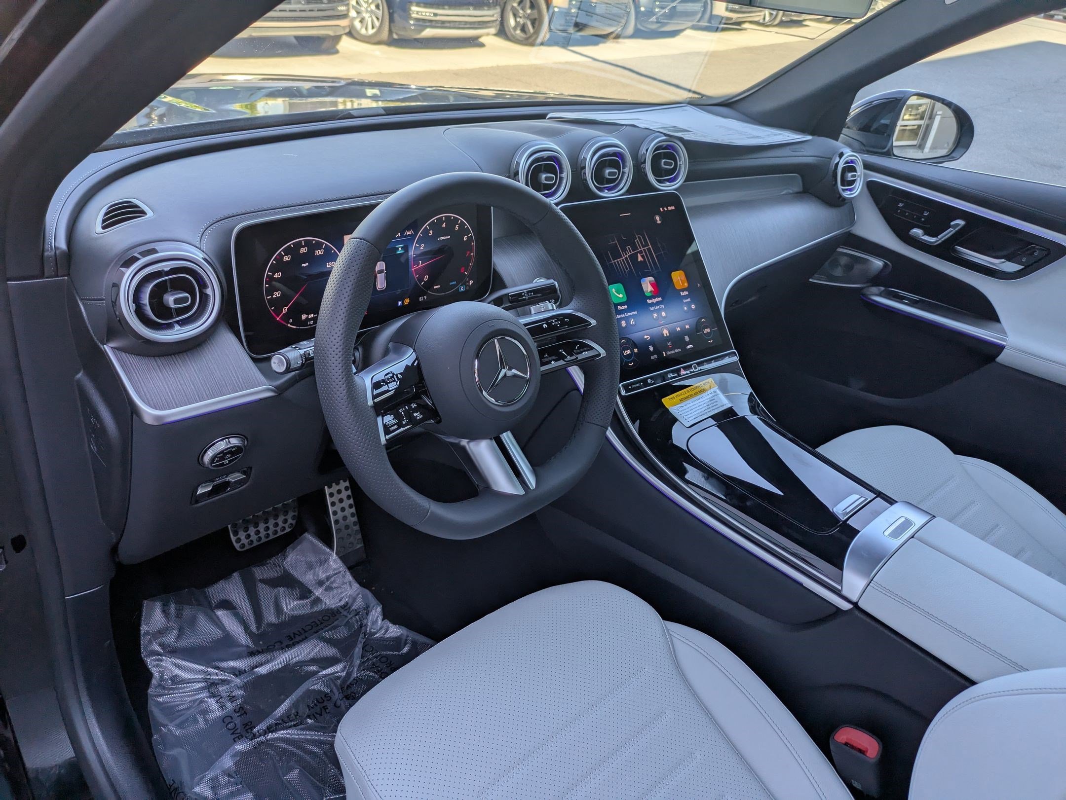 New 2026 Black Mercedes-Benz GLC 300 image 27
