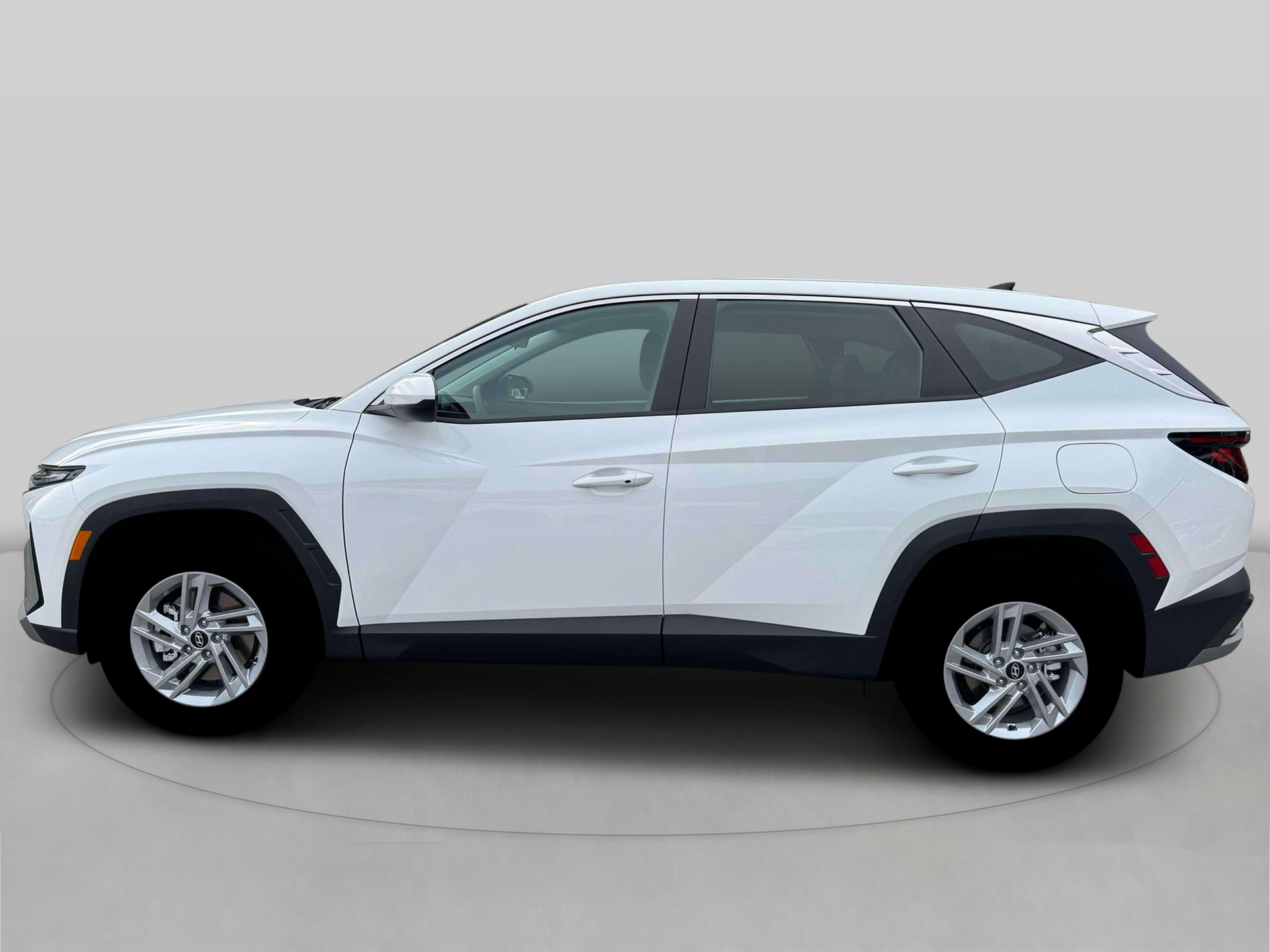 New 2026 White Hyundai SE AWD image 3