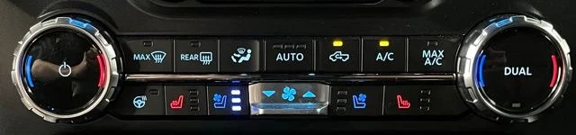 Used 2025 Gray Ford Lariat image 38