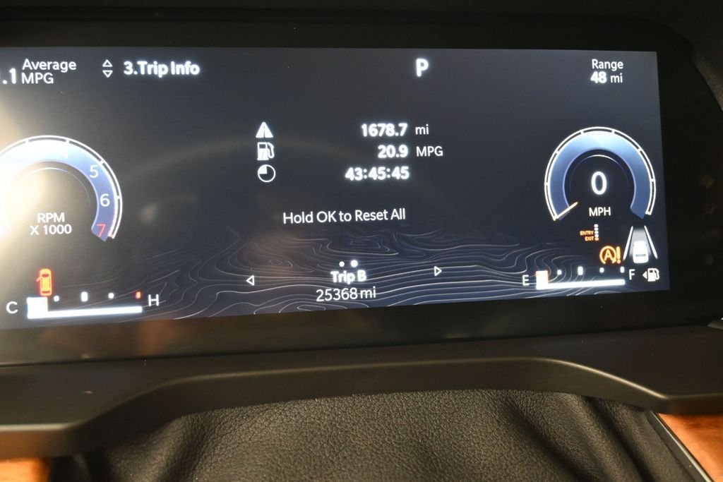 Used 2022 Silver Jeep Summit image 7