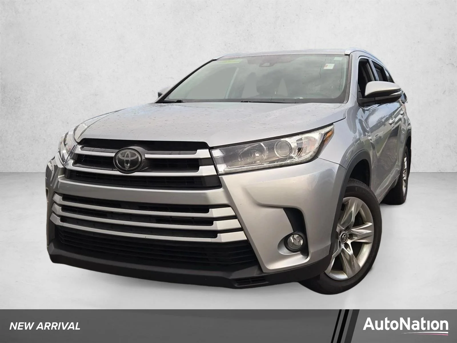 Used 2018 Celestial Silver Metallic Toyota Limited image 1