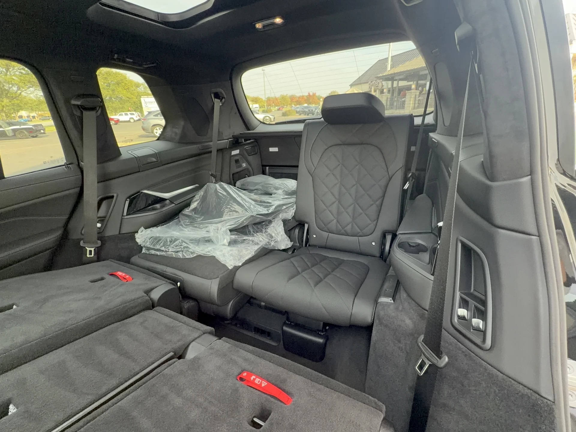 New 2027 Black Sapphire Metallic BMW xDrive40i image 35