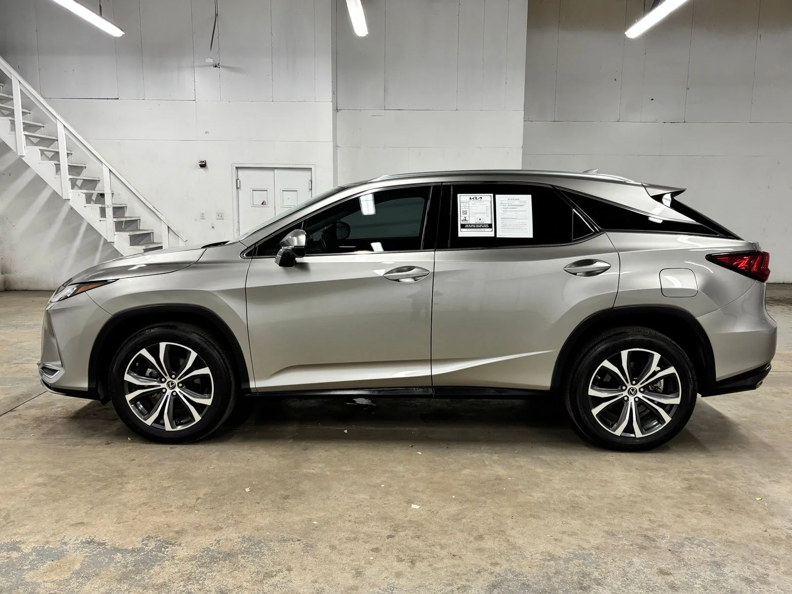 Used 2021 Silver Lexus 350 image 4
