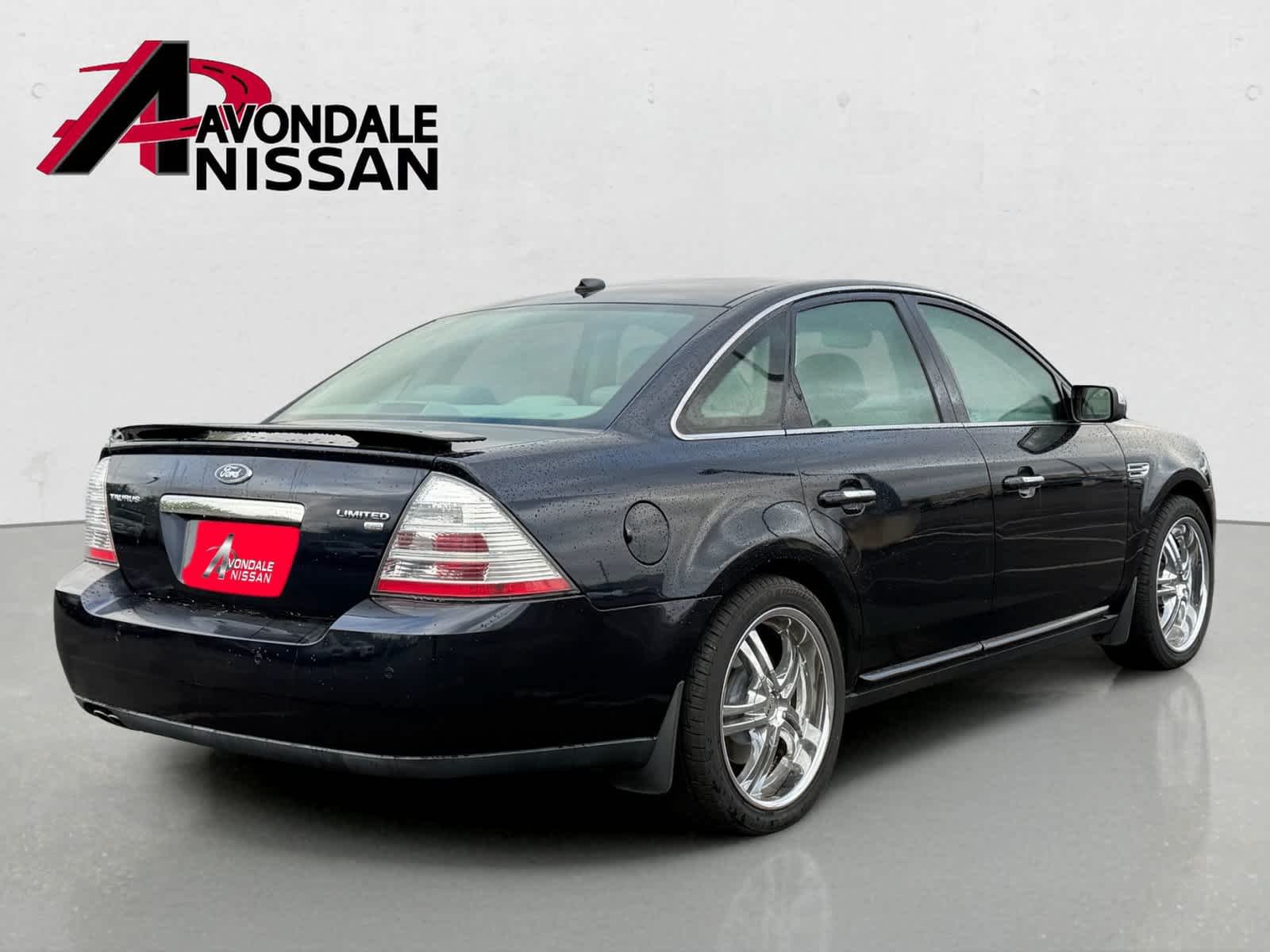 Used 2008 Blue Ford Limited image 4