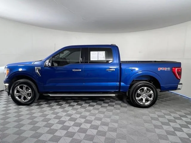 Used 2023 Blue Ford XLT image 4