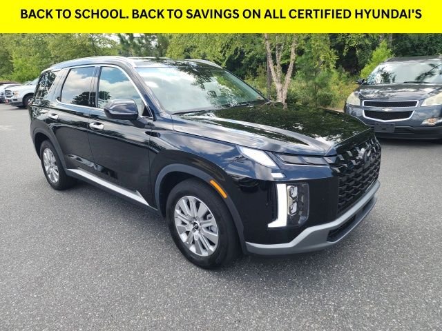 Certified Used 2025 Black Hyundai SEL image 1