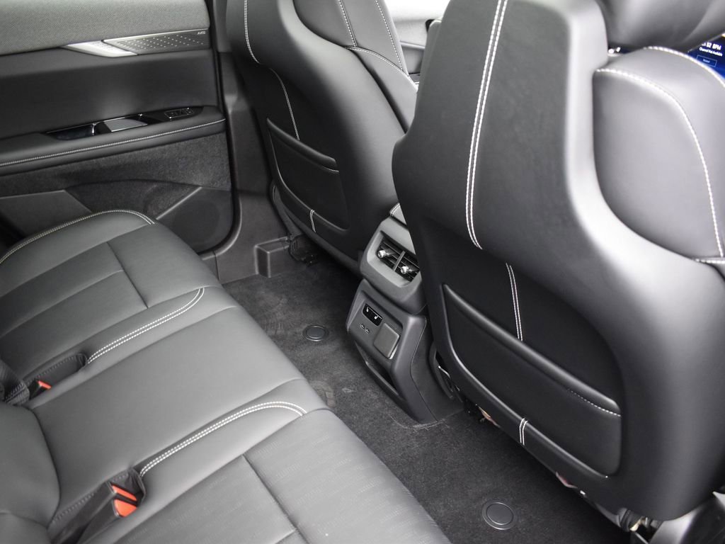 2025 CADILLAC OPTIQ - Image 36