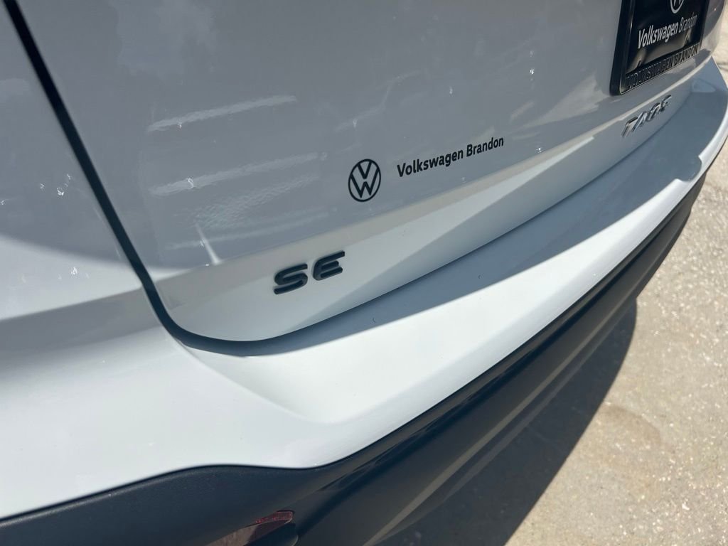 New 2026 White Volkswagen 1.5T SE Black image 30