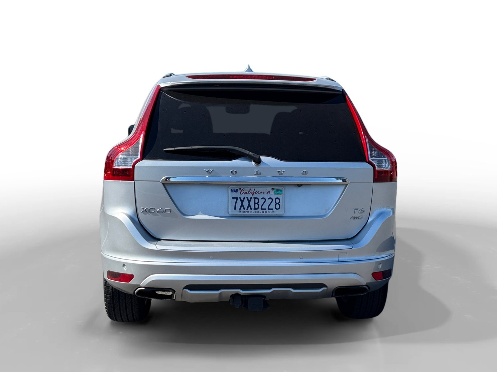 Used 2017 Bright Silver Metallic Volvo T6 Dynamic image 4