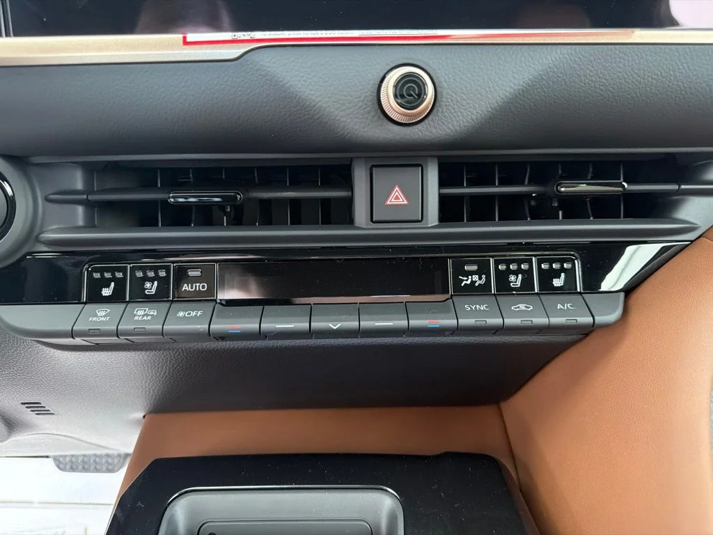 New 2026 Finish Line Red with Black roof <sup>1</sup> Toyota  Limited image 20