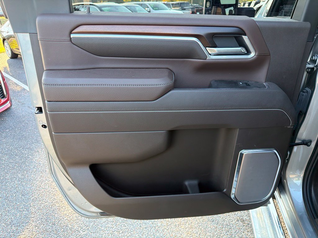 Used 2025 Silver GMC Denali image 14