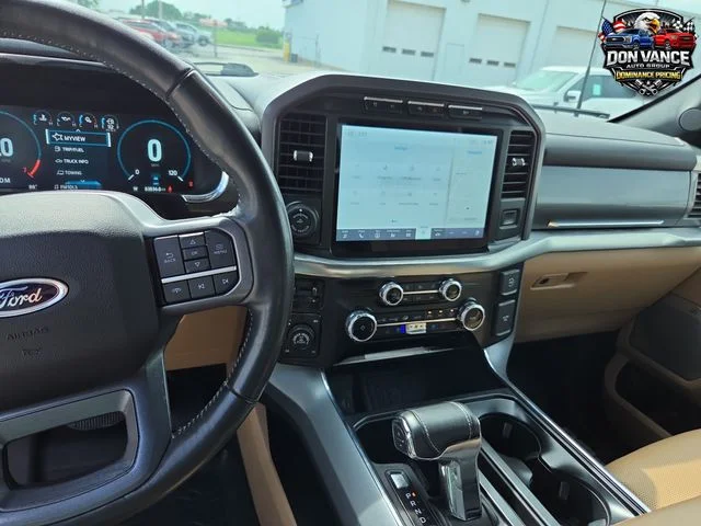 Used 2023 White Ford Lariat image 17