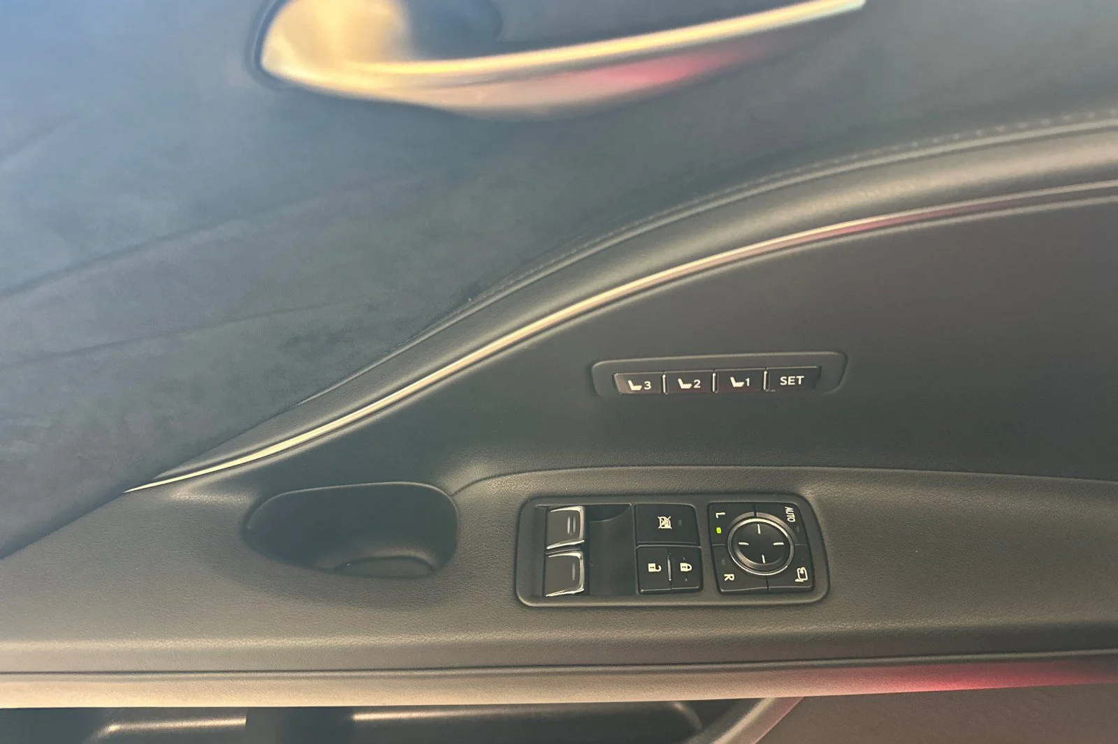 Used 2021 Infrared Lexus 500 image 8