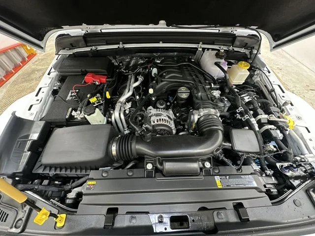 New 2026 Bright White Clearcoat Jeep Sahara image 18