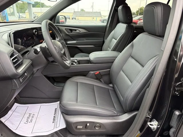 2027 Chevrolet Traverse LT - Photo 13