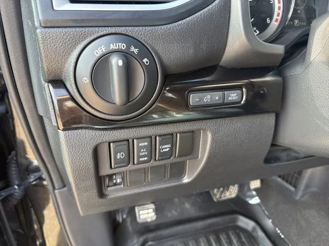 Used 2019 Magnetic Black Nissan SL image 27