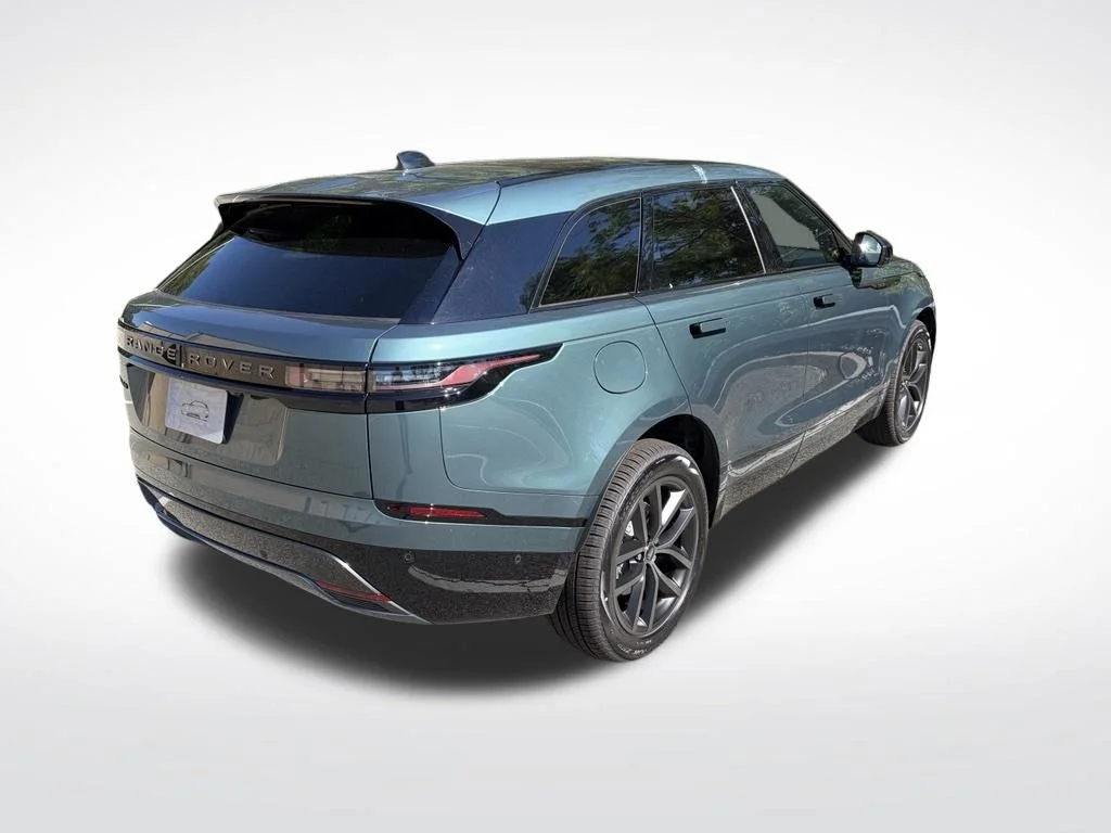 New 2026 Green Land Rover Belgravia Edition image 8