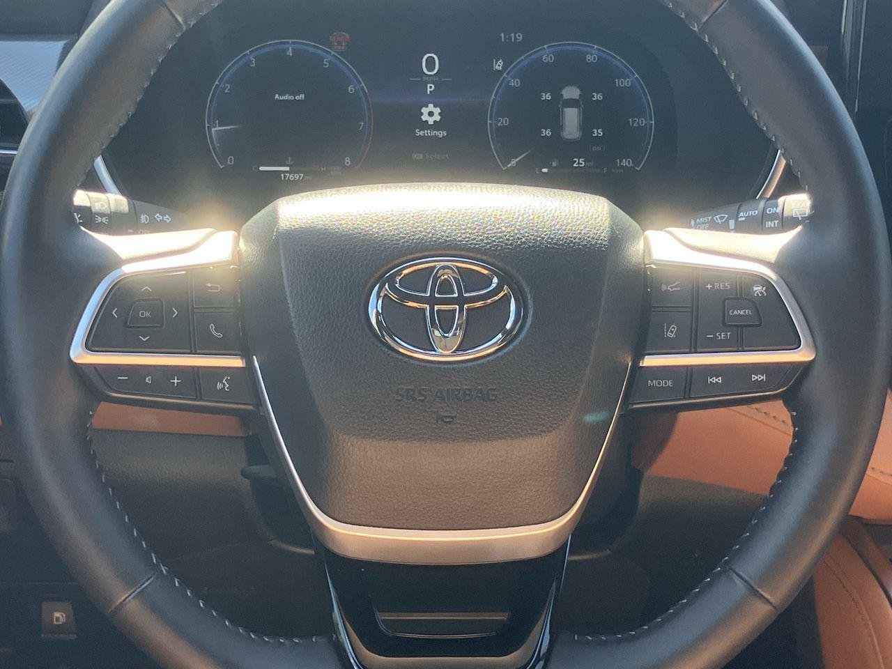 Used 2026 White (Wind Chill Pearl) Toyota Platinum AWD image 22