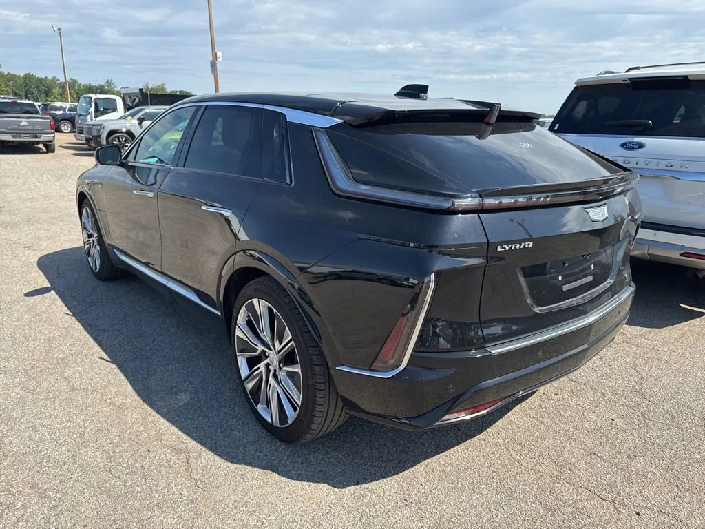 Used 2024 Cadillac LYRIQ Luxury 3 with VIN 1GYKPSRKXRZ130343 for sale in Reidsville, NC