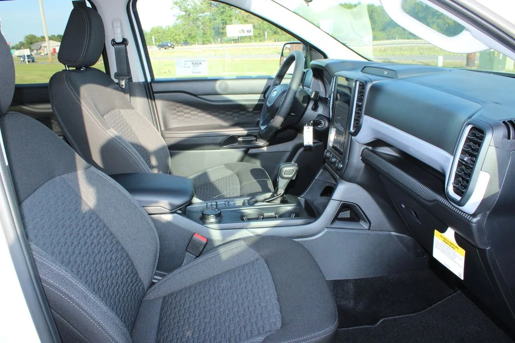 New 2026 Oxford White Ford XL image 30