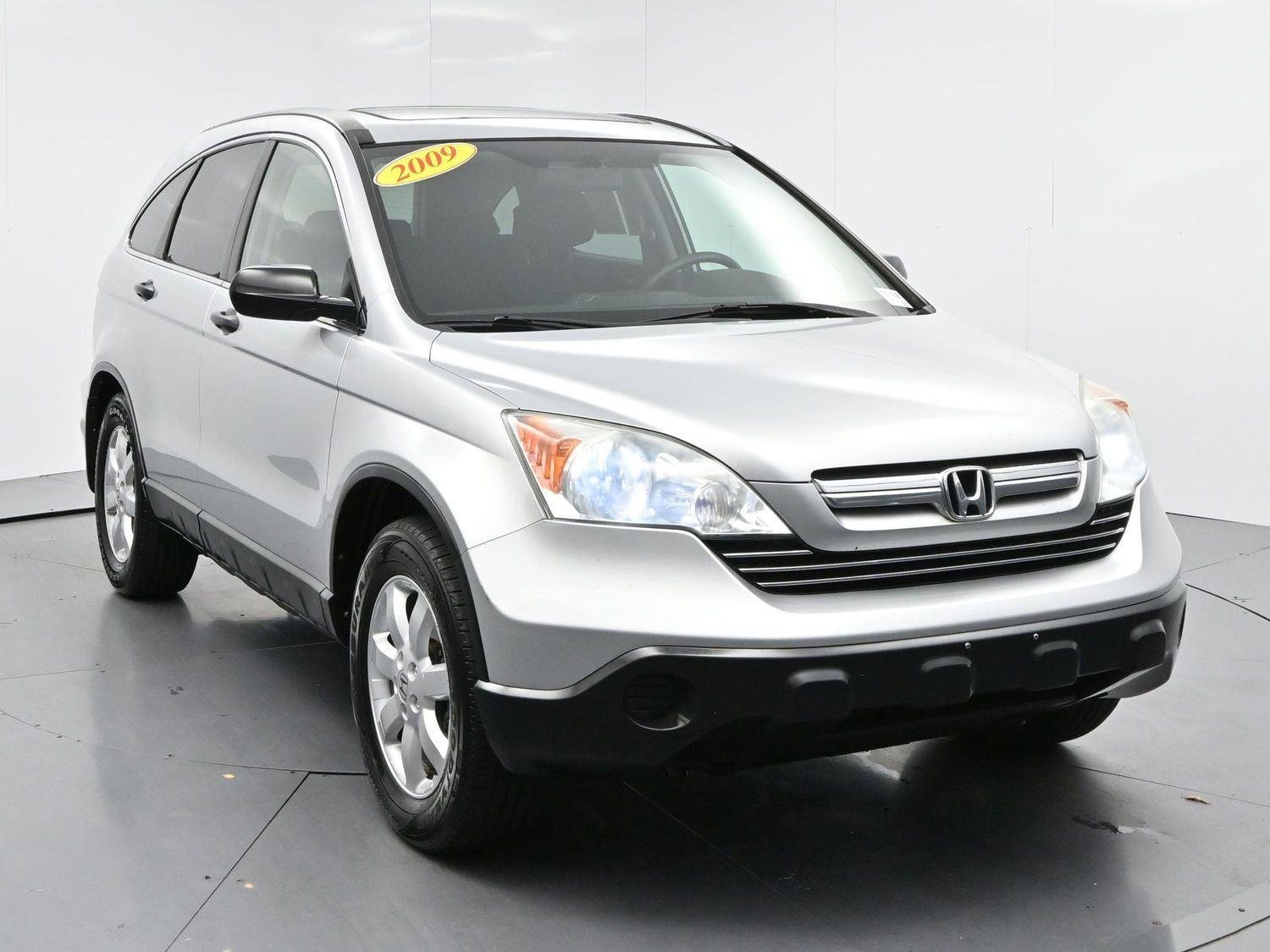 Used 2009 Alabaster Silver Metallic Honda EX image 2