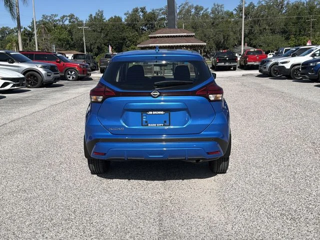Used 2024 Blue Nissan S image 5