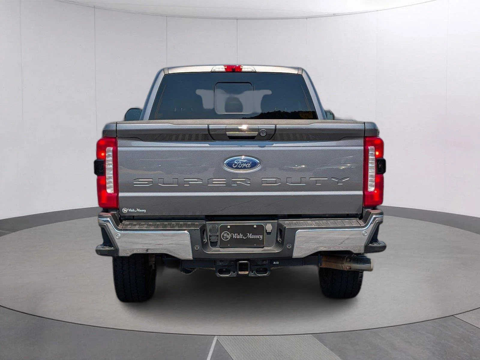 Used 2024 Carbonized Gray Ford Lariat image 4