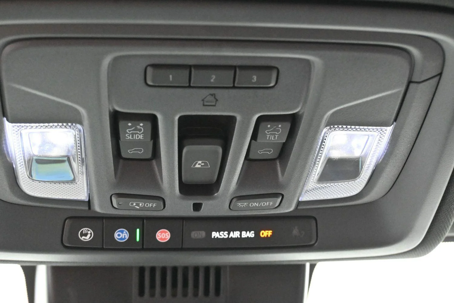Used 2025 Slate Gray Metallic Chevrolet ZR2 image 28