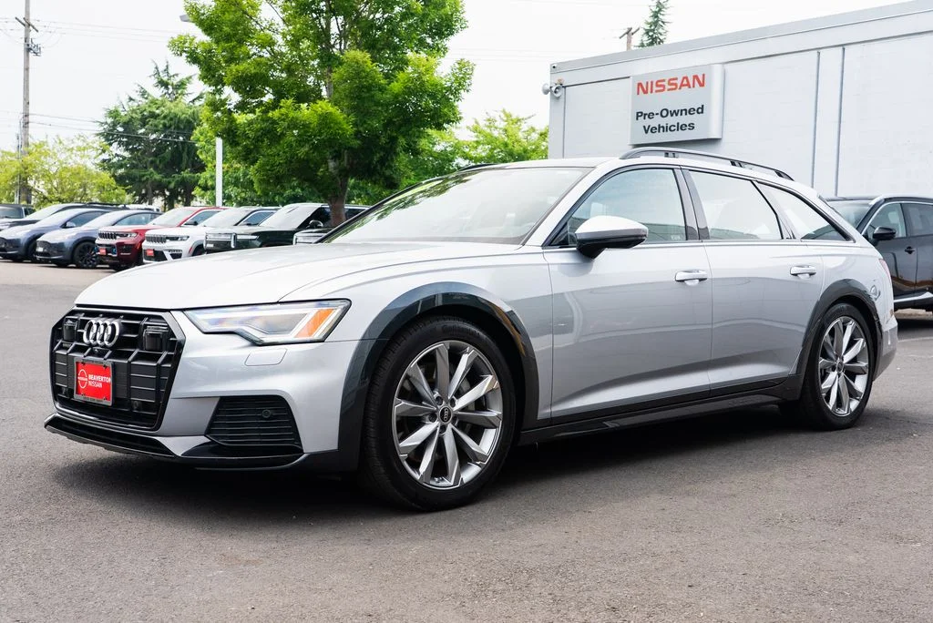 Used 2024  Audi Premium Plus image 3
