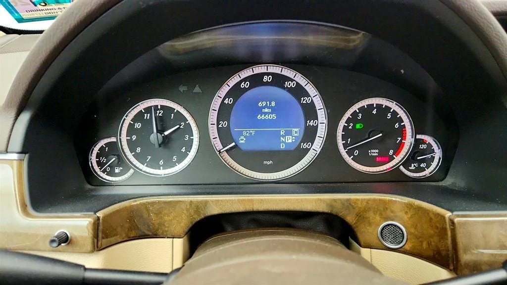 Used 2010 Capri Blue Metallic Mercedes-Benz 4dr Sedan E 350 Luxury 4MATIC® image 15