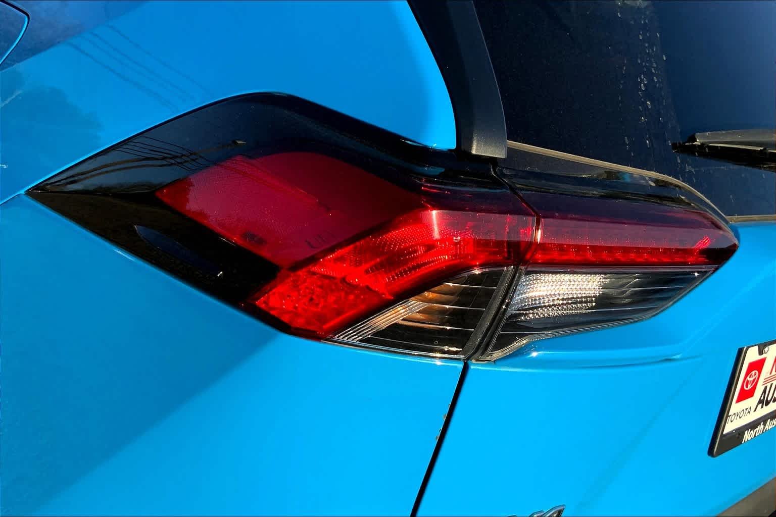 Used 2021 Blue Flame Toyota XLE image 28