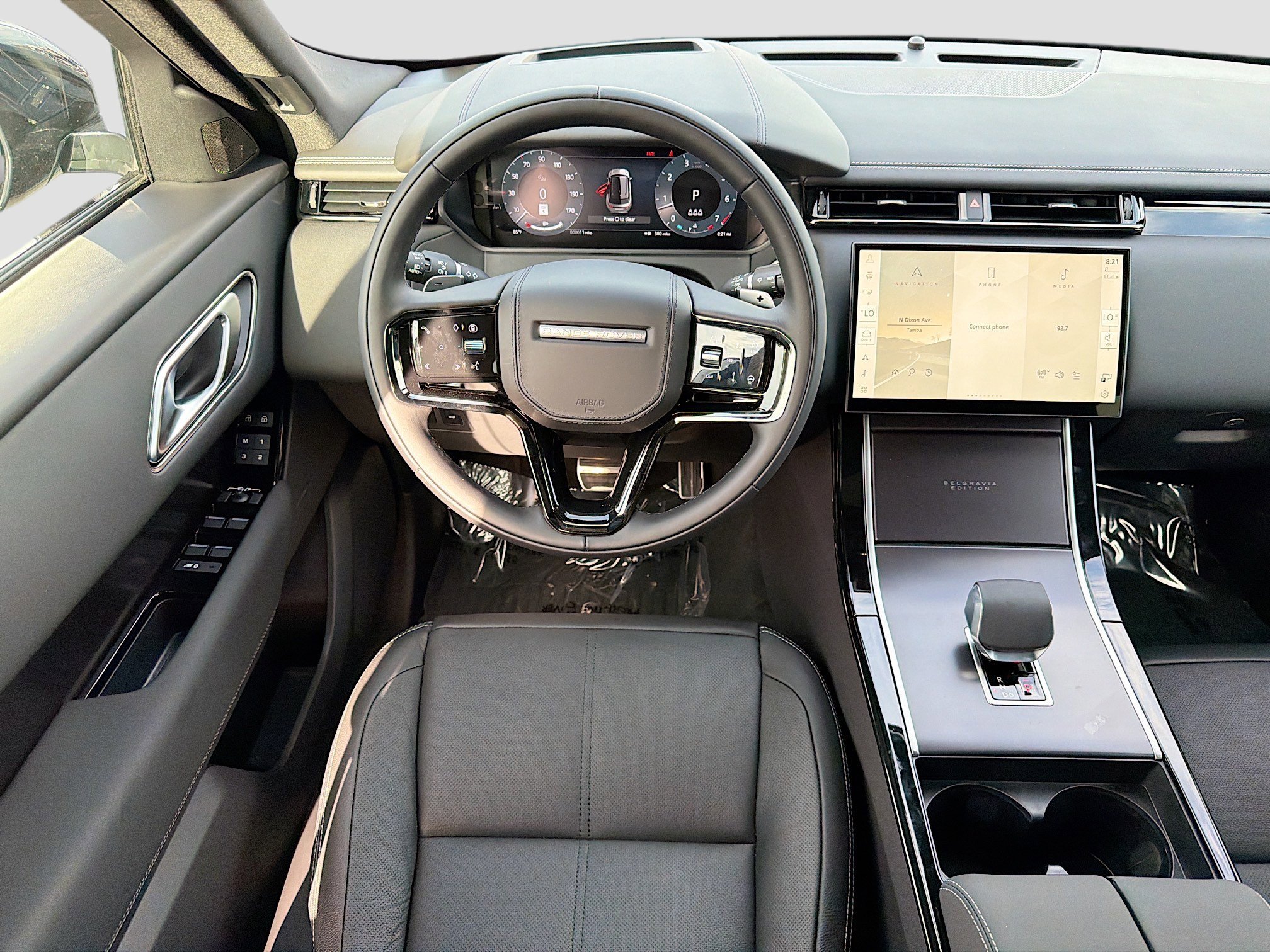 New 2026 Santorini Black Land Rover Belgravia Edition image 15