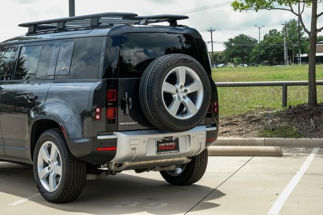 Certified Used 2024 Gray Land Rover S image 15