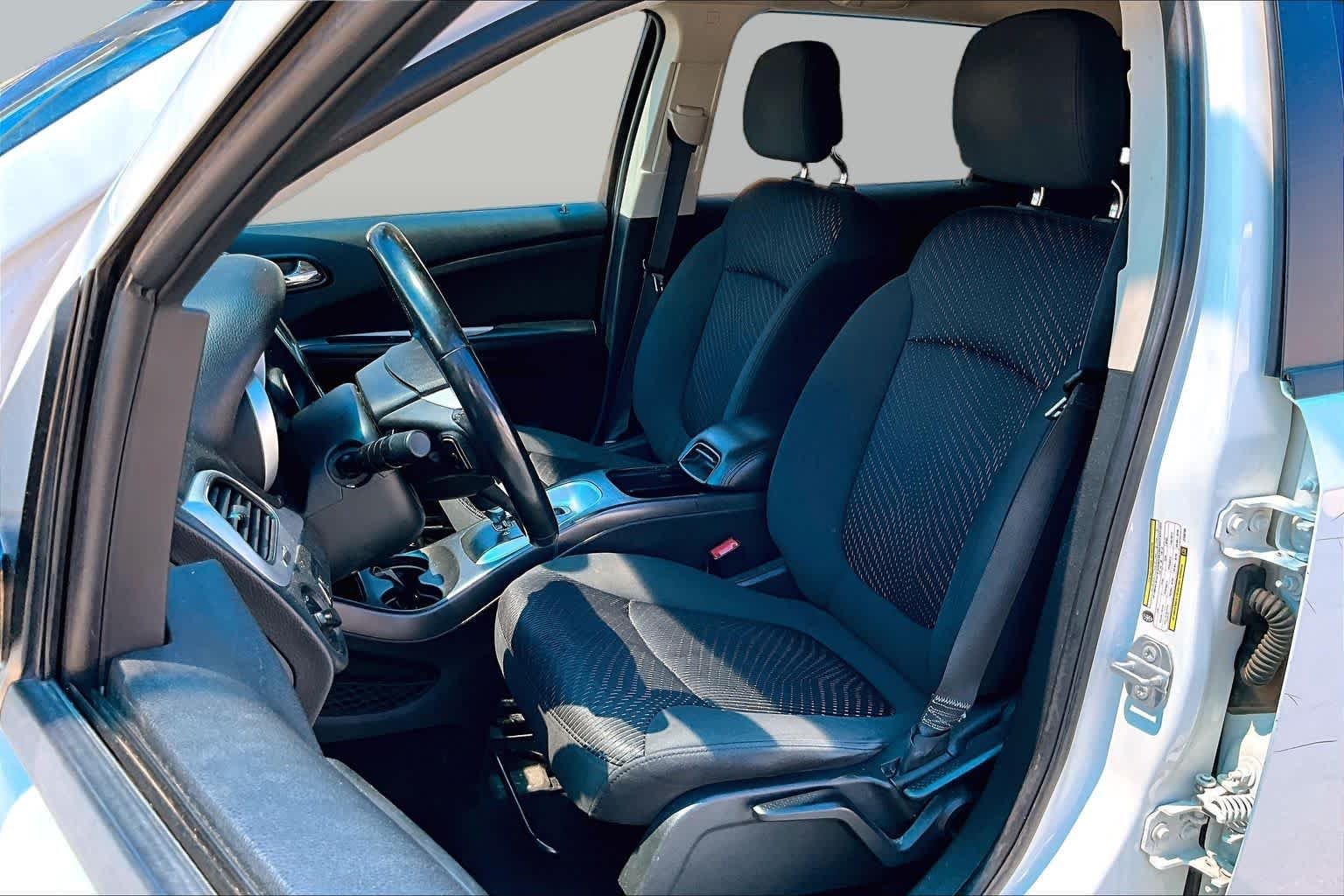 Pre-Owned 2018 Dodge Journey SE