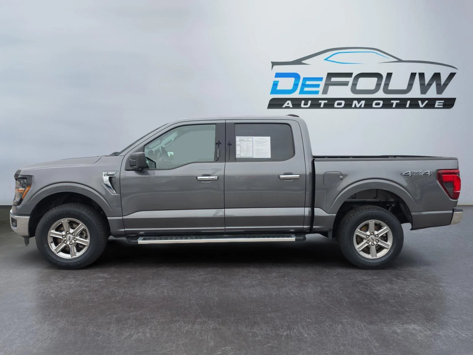 Used 2024 Carbonized Gray Ford XLT image 6