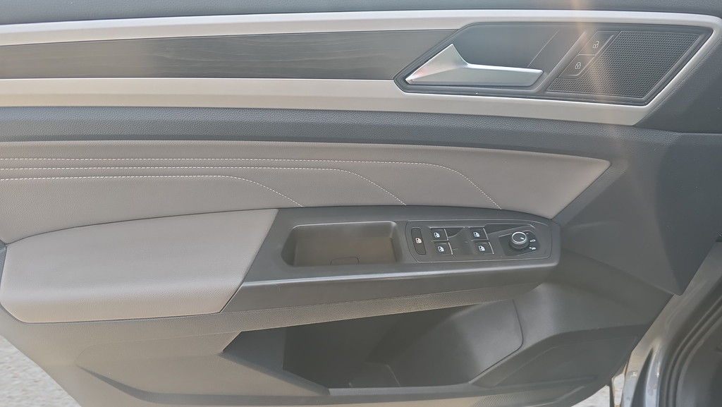 2022 Volkswagen Atlas SE - Photo 16