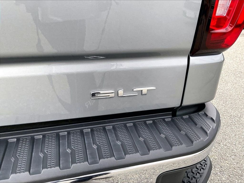 Used 2023 Silver GMC SLT image 28
