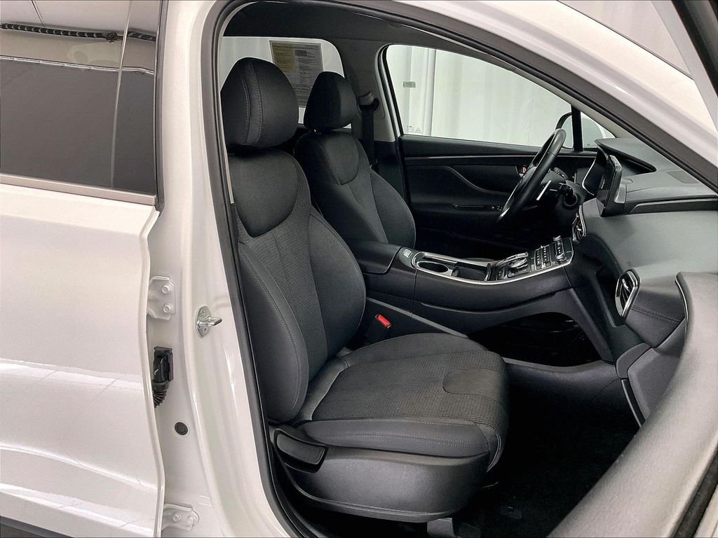 Used 2023 White Hyundai SEL image 11