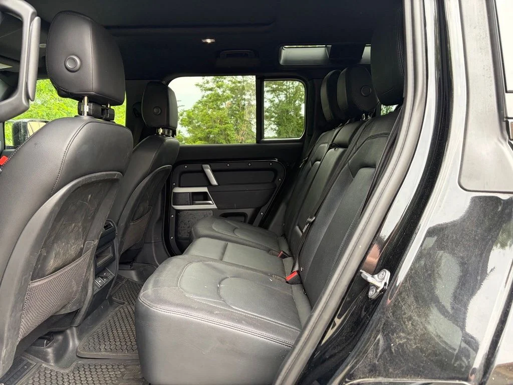 Certified Used 2023 Black Land Rover X-Dynamic SE image 13