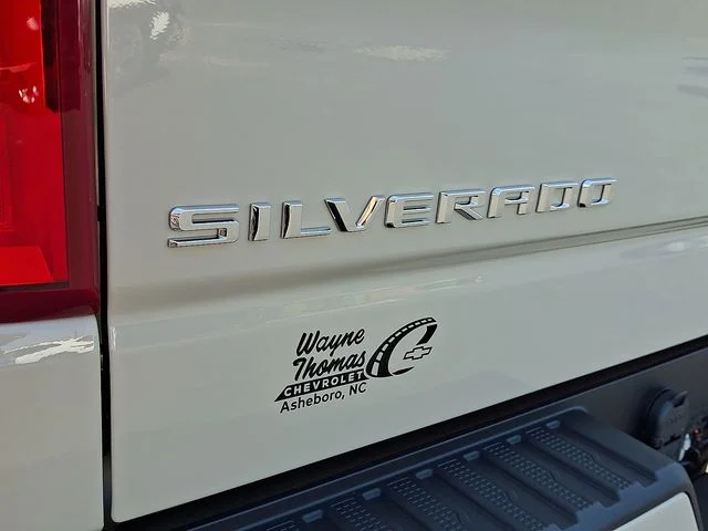 New 2026 White Chevrolet RST image 22